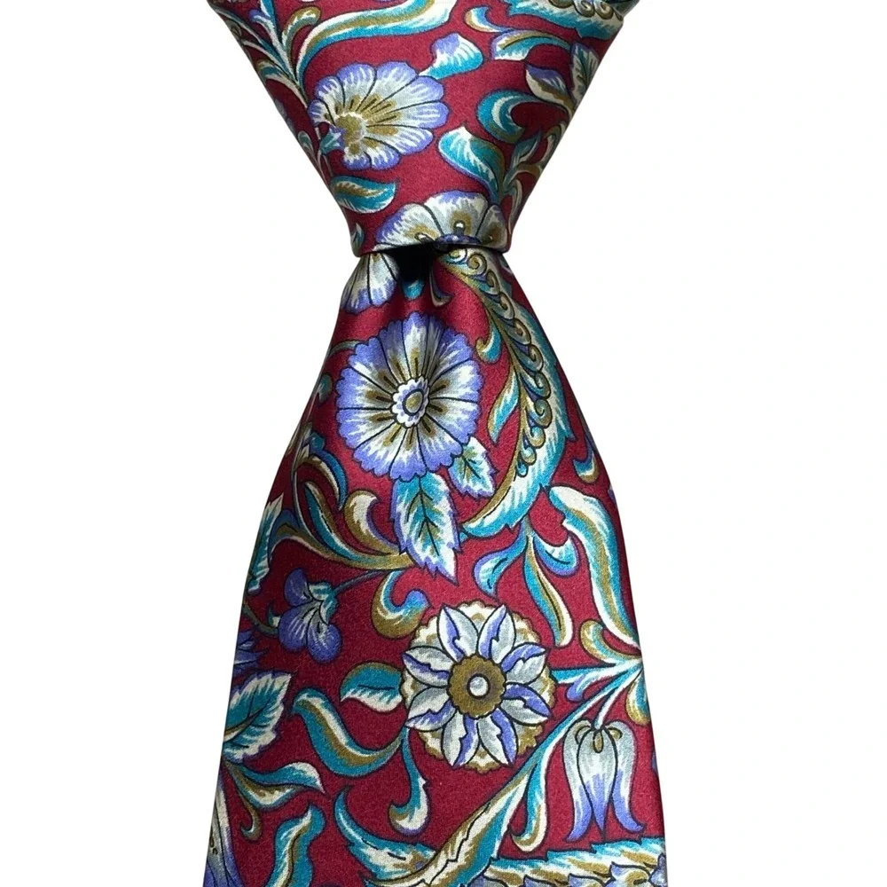 VTG Van Heusen Silk Tie Floral Mens Classic Collection Red USA Floral Italian